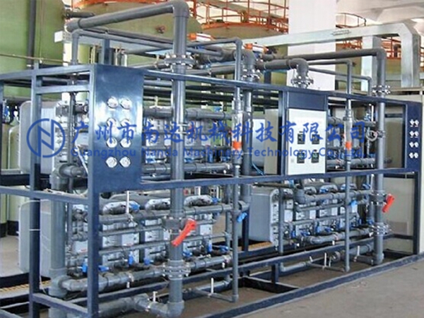 EDI�C(j��)�MB��